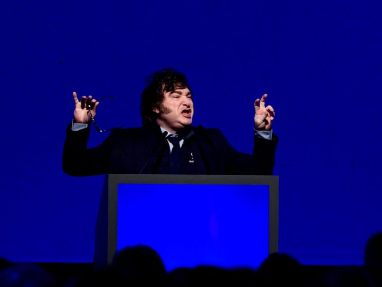 Javier Milei desafía a todos y desata nerviosismo con su plan inamovible