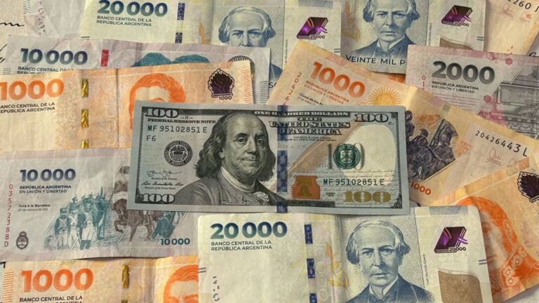 De la Desconfianza Local a la Crisis Financiera Global: La Tormenta del Petróleo