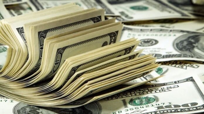 dolares-2295532.jpg