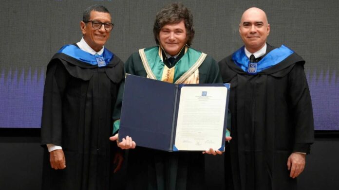 javier-milei-distinguido-con-el-doctorado-honoris-causa-en-cali-07082026-2300186.jpg