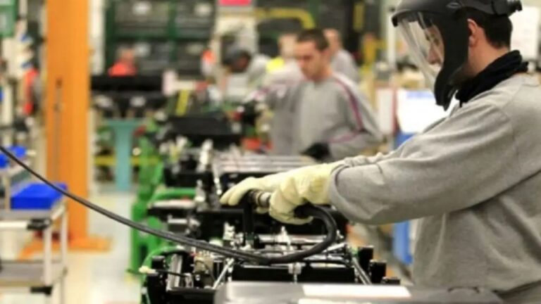 Desigualdad Empresarial: Grandes Firmas Crecen Mientras PYMEs Luchan por Sobrevivir