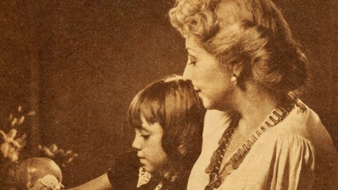 teresa-leon-y-su-hija-aitana-2295864.jpg