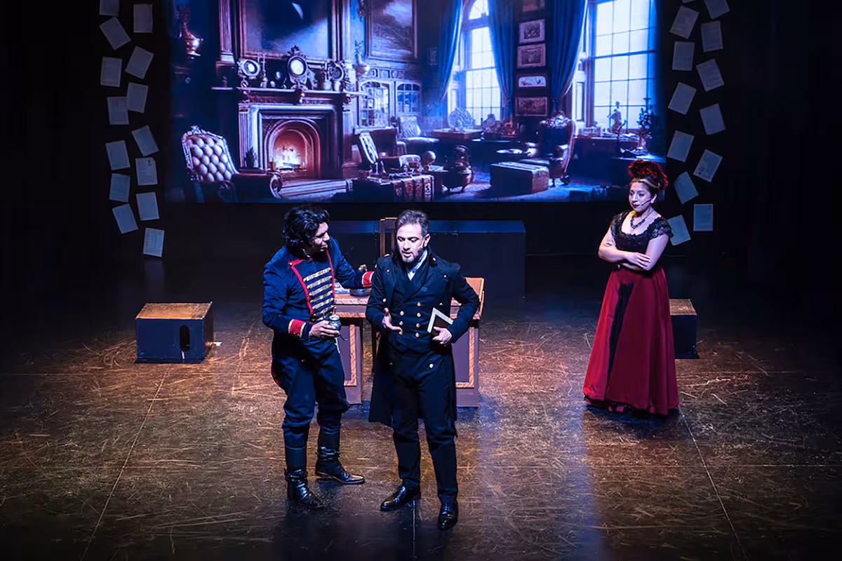 una-escena-de-la-obra-alberdi-el-O7AB3NHJR5HI3LYJNLVKRGDZ5Y.jpg