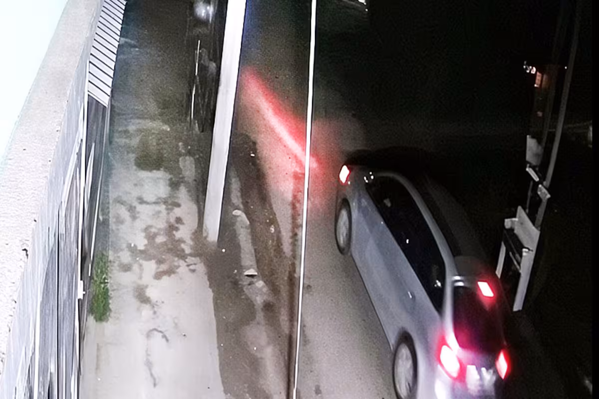 vehiculo-usado-en-el-doble-crimen-en-florencio-OHNN6QA565FDNCXWC7B5F5YNSY.jpg