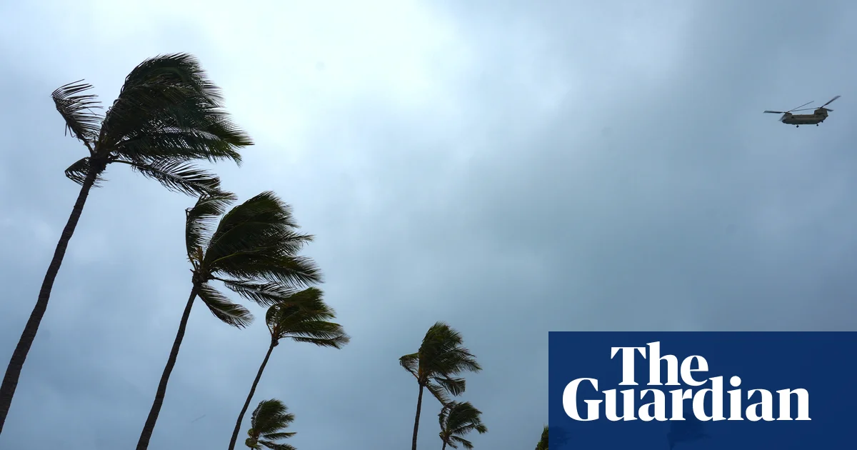 Hurricane Lowell poses multiple dangers for Hawaii: floods, mudslides, and tornadoes