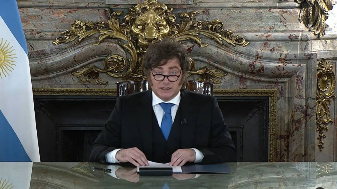 Opiniones divididas sobre el cambio de postura de Milei respecto a Malvinas